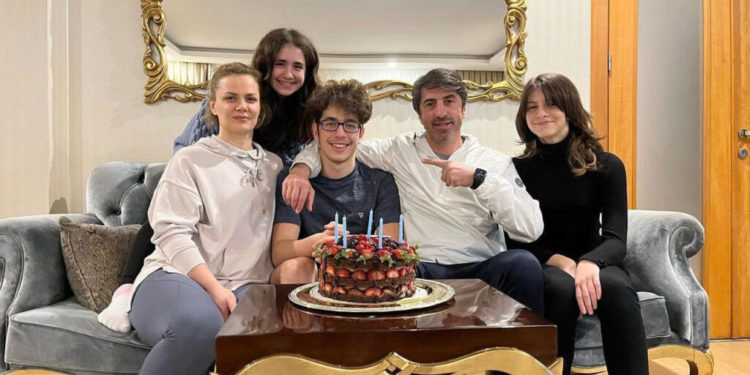 Zafer Biryol’un ailesinden Bozdağ’a: Zafer, 2005’teki ABD ziyareti nedeniyle yargılandı