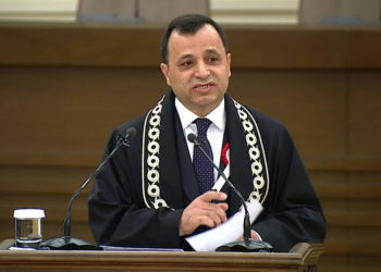 AYM Başkanı Arslan 123 bin bireysel başvuruya isyan etti: ‘Hak ihlali kaynaklarını kurutun’