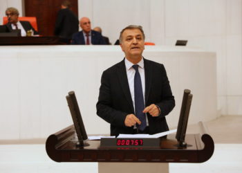 HDP’li Toğrul, Meclis’te iktidarın yüzüne: KHK’lılara 6 yıldır zulmediyorsunuz