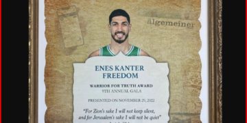 Türk Büyükelçiliği’nin engellemeye rağmen:                    “Gerçeğin Savaşçısı” ödülü Enes Kanter Freedom’a