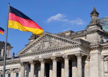 Vize şartları değişti. Türkiye’den, Almanya’ya iş gücü göçü kolaylaşacak.