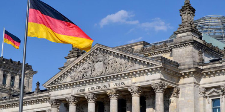 Vize şartları değişti. Türkiye’den, Almanya’ya iş gücü göçü kolaylaşacak.