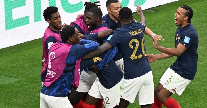 Fas’ın rüyası bitti: Dünya Kupası’nda Fransa, pazar günü finalde Arjantin’le oynayacak