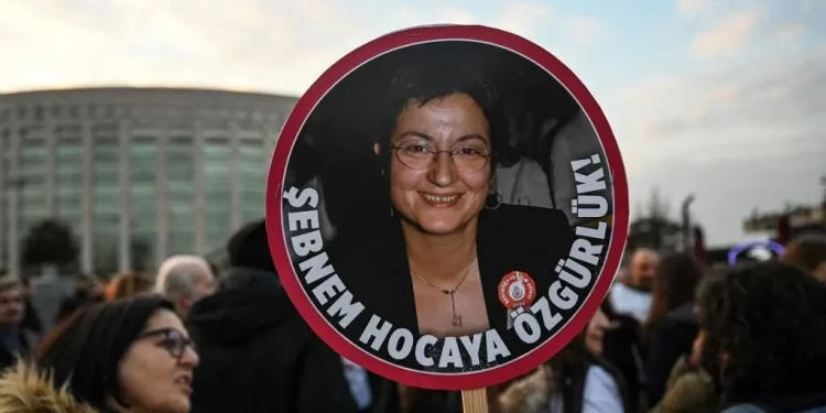 TTB Başkanı Fincancı:Cizre’de çocuk çenesi bulmuştum, bunun intikamını almak istiyorlar