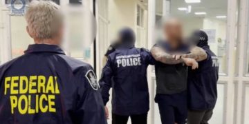 Türkiye’de yakalanan uyuşturucu kaçakçısı Avustralya’ya iade edildi