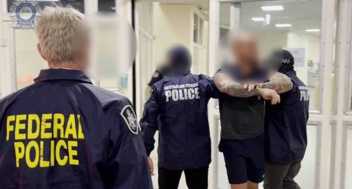 Türkiye’de yakalanan uyuşturucu kaçakçısı Avustralya’ya iade edildi