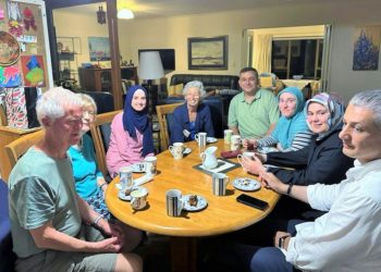 Dünya kucaklıyor, bizimkiler nefret kusuyor: Yeni Zelandalı’lar, Hizmet mensubu 63 mülteci aileyi, 4 gün evlerinde ağırlayacak