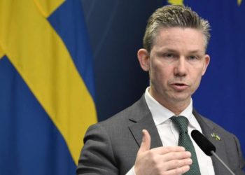 İsveç Savunma Bakanı, Akar’ı yalanladı: ABD üssünde görüştük, erteledik