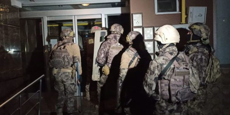 AKP Rejimi’nden rüya operasyonu: Umut rüyaları paylaştılar diye 120 polis ve dronla evleri basıldı