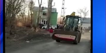 Paris’te katledilen Mir Perwer’in cenazesi kepçe ile kaçırıldı