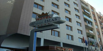 AKP’li iş adamına ait: Grand İsias otelinin enkazından çıkarılan ölü sayısı 60’ı aştı