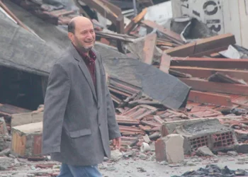 Görüntüler felaket: Malatya’da 135 yatak kapasiteli Avşar Otel tamamen yıkıldı