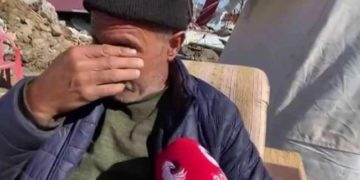 Depremde ölen ailesi için kefen bile vermediler: İneklerin yem torbasına koyup gömdü