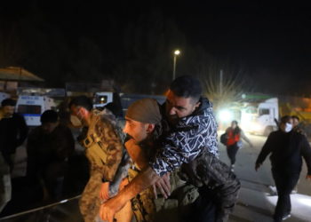 Hatay 6,4 ve 5,8’le sarsıldı:Bazı binalar yıkıldı, 3 ölü var