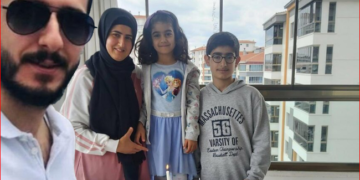 Eşini ve iki çocuğunu depremde kaybetti: Tutuklu baba Ebubekir Ertuğrul’a cenazeye izin vermeme zulmü