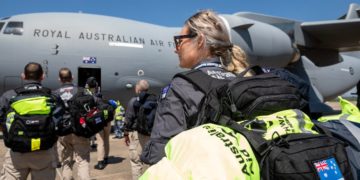 Avustralya yardımı afert bölgesinde: 72 kişilik ekip Büyükelçi Miles Armitage karşıladı