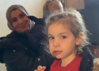 Eşini kaybeden anne iki bebeğiyle cezaevinde, oğullar çaresizlik içinde