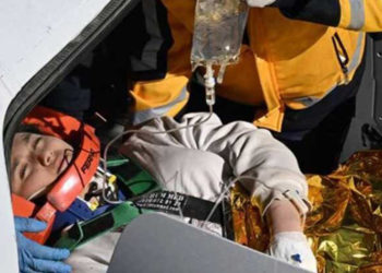 Umutlar yeniden yeşerdi: 11 gün sonra 17 yaşındaki Aleyna enkazdan sağ çıkarıldı