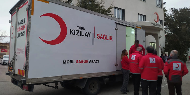 Kızılay’ın ‘mobil sağlık araçları’ 11. gün deprem bölgesine ulaştı!