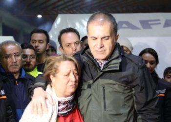 AKP Sözcüsü Çelik’in montunun fiyatı 20 bin, depremzedelere yardım 10 bin TL