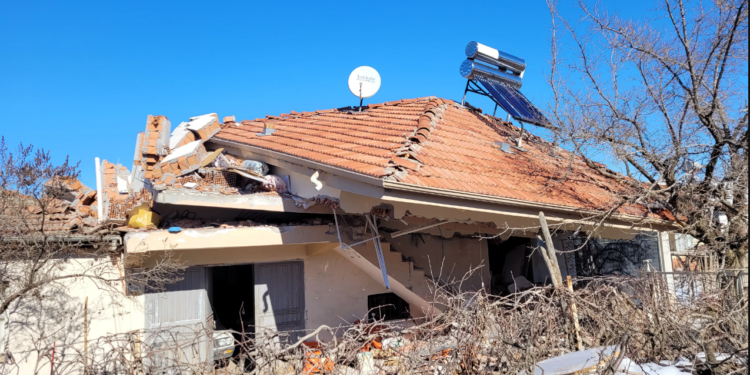Malatya’daki  Alevi köylerinde mağduriyet sürüyor: 350 hanelik köye 18 çadır ancak verildi