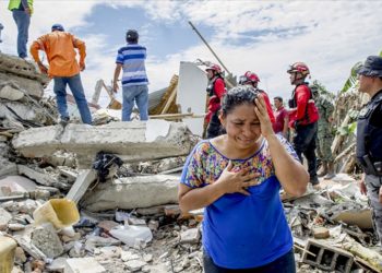 İngiliz yer bilimci: Türk hükümeti halkının hayatıyla kumar oynadı ve kaybetti