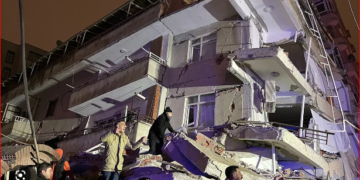 Maraş’ta 7,4 büyüklüğünde deprem: 76 kişi hayatını kaybetti